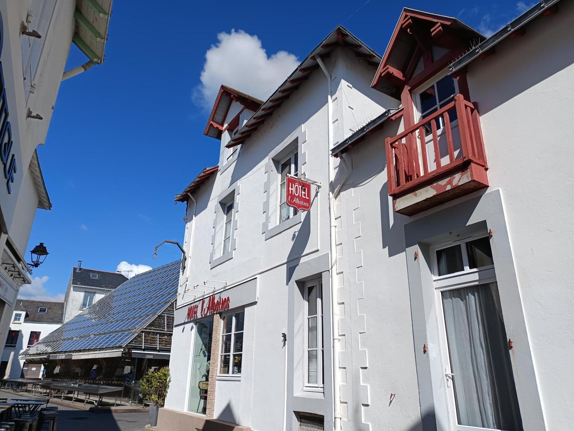 Hotel L'Albatros Le Pouliguen Exterior photo